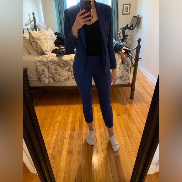 Two piece pants suit - Picture 2 of 14